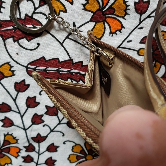🎉 Host Pick 🎉 COACH Tan Signature Jacquard Key/Card Holder 4"x3" wristlet - Picture 6 of 10